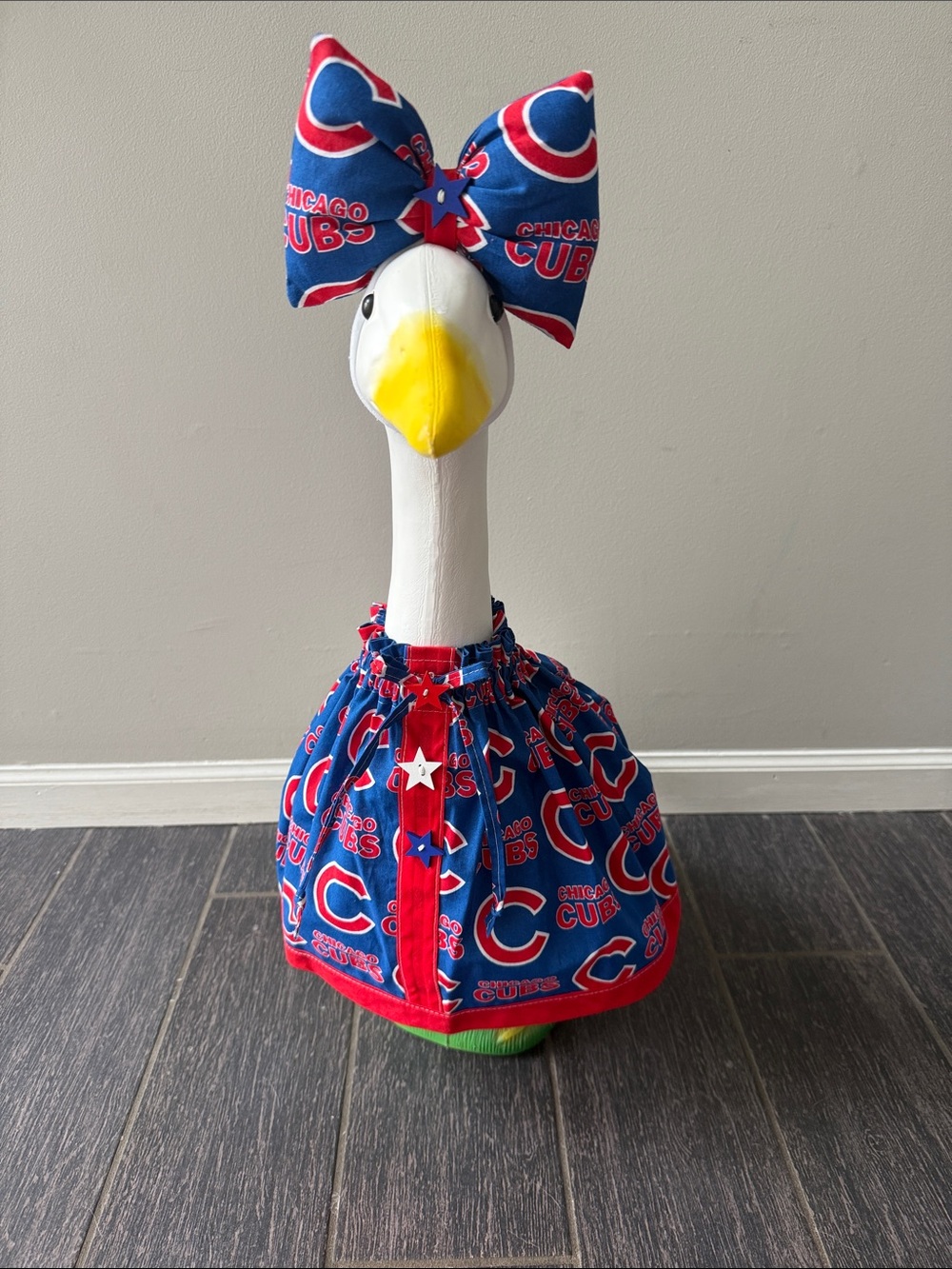 Chicago Cubs 23” Porch Goose Outfit with Bow #PorchGoose #ChicagoCubs
